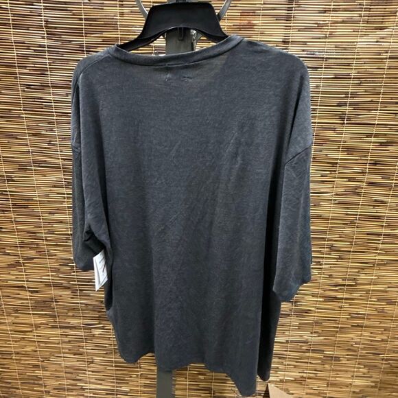 Cotton on Trendy Plus Size Active Boyfriend T-shirt Size 14 - Picture 3 of 3